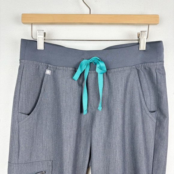 NWOT Figs Zamora 2.0 Gray Graphite Jogger Scrub Pants Sz S/P - Picture 5 of 9